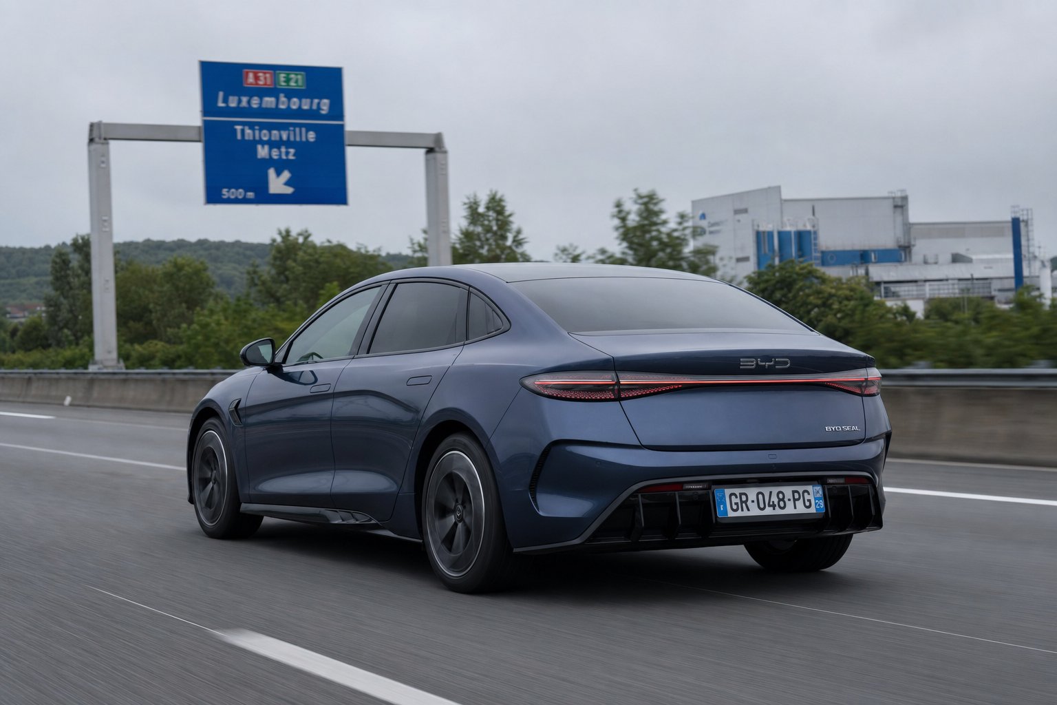 Berline électrique BYD Seal Dreams Prestige VTC sur l'A31 entre Nancy et le Luxembourg — comparatif VTC vs taxi frontalier